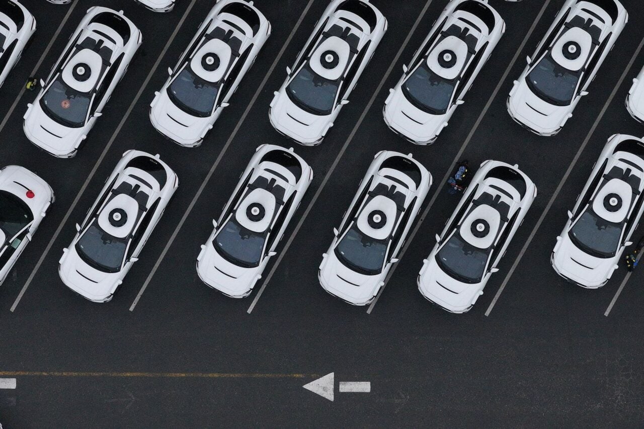 California Cracks Down on Robotaxis That Block First Responders