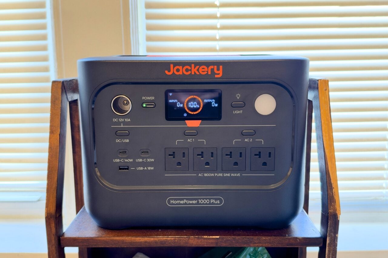 Jackery HomePower 1000 Plus v2 Review: Pint-Sized Power Pack