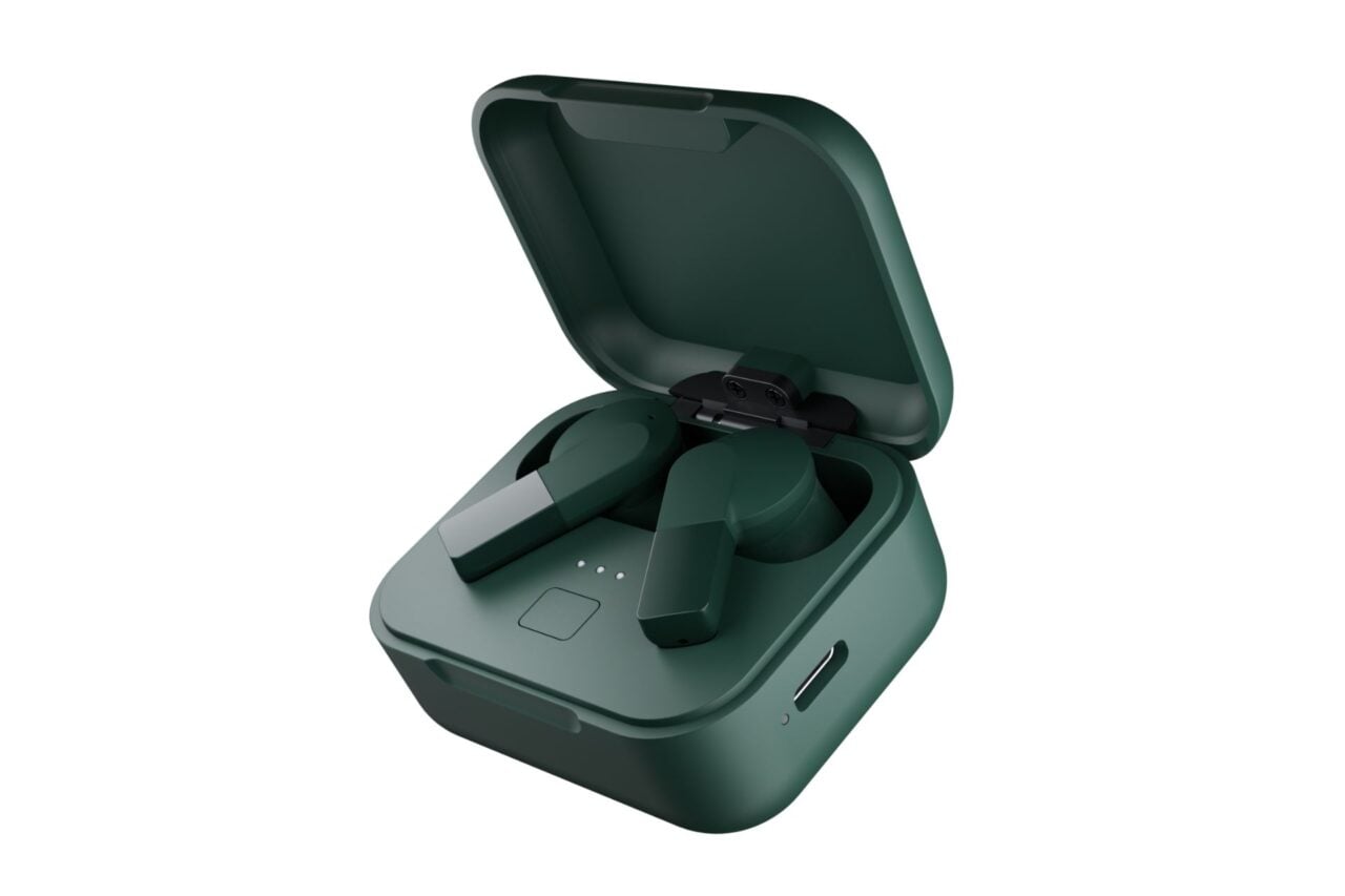 These Wireless Earbuds Don’t Totally Suck for the Environment